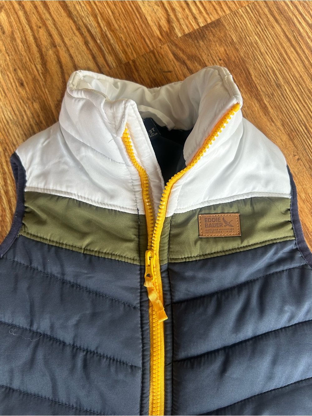Eddie Bauer Kids White, Olive & Navy Puffer Vest with Yellow Zip Size 3T